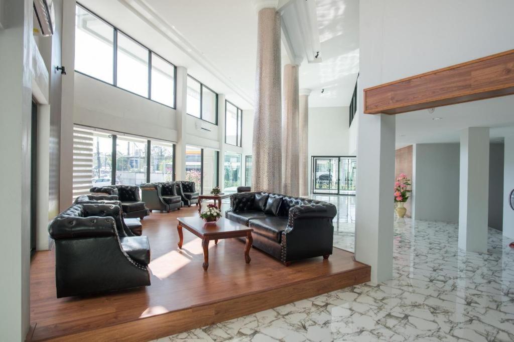 Chanthaburi Center Ngoại thất bức ảnh